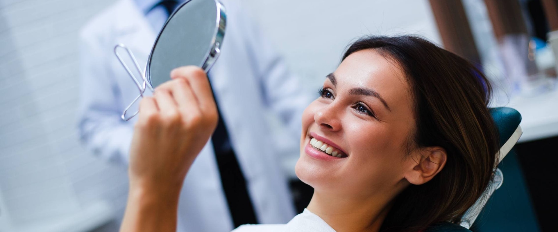 When to See an Endodontist: A Guide to Saving Your Teeth