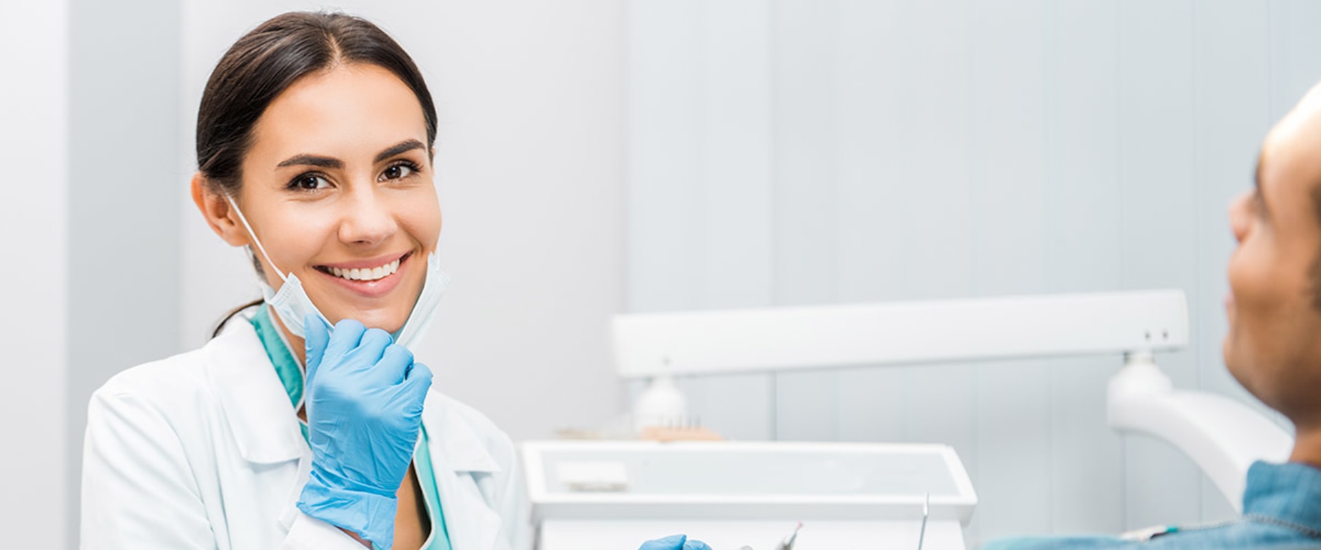 What is an endodontist vs dentist?